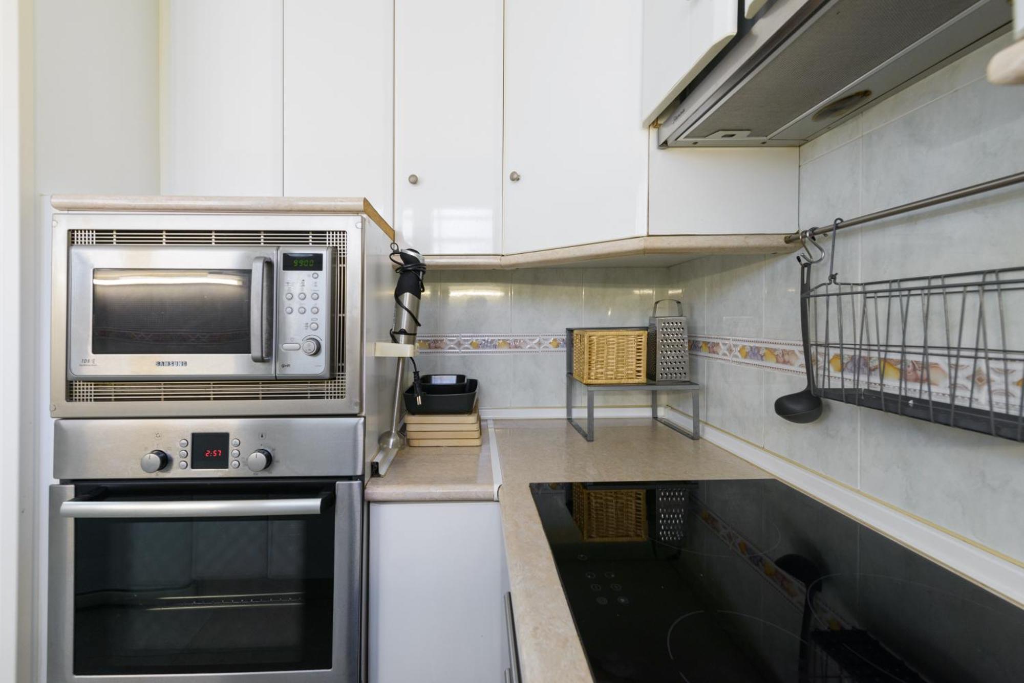 Sabadell Calle, Casa Familiar De 3 Dormitorios Con Terraza Junto Metro Fuencarral 마드리드 외부 사진