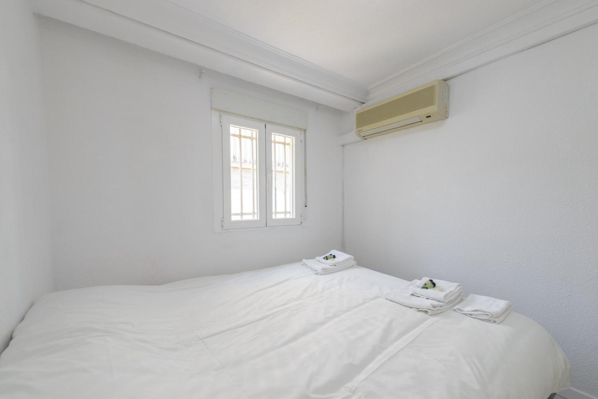 Sabadell Calle, Casa Familiar De 3 Dormitorios Con Terraza Junto Metro Fuencarral 마드리드 외부 사진