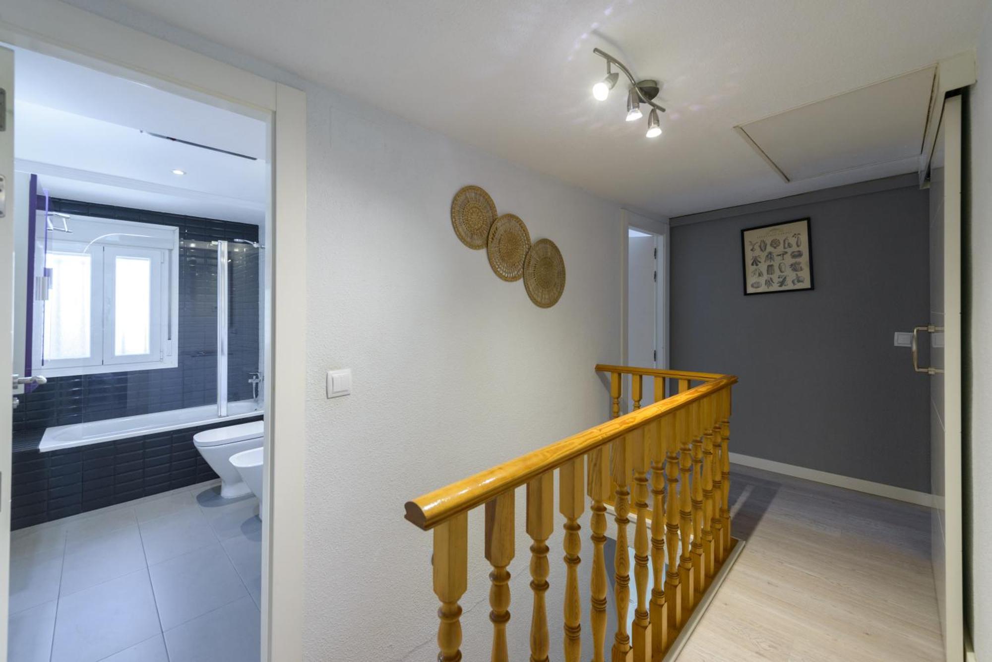 Sabadell Calle, Casa Familiar De 3 Dormitorios Con Terraza Junto Metro Fuencarral 마드리드 외부 사진