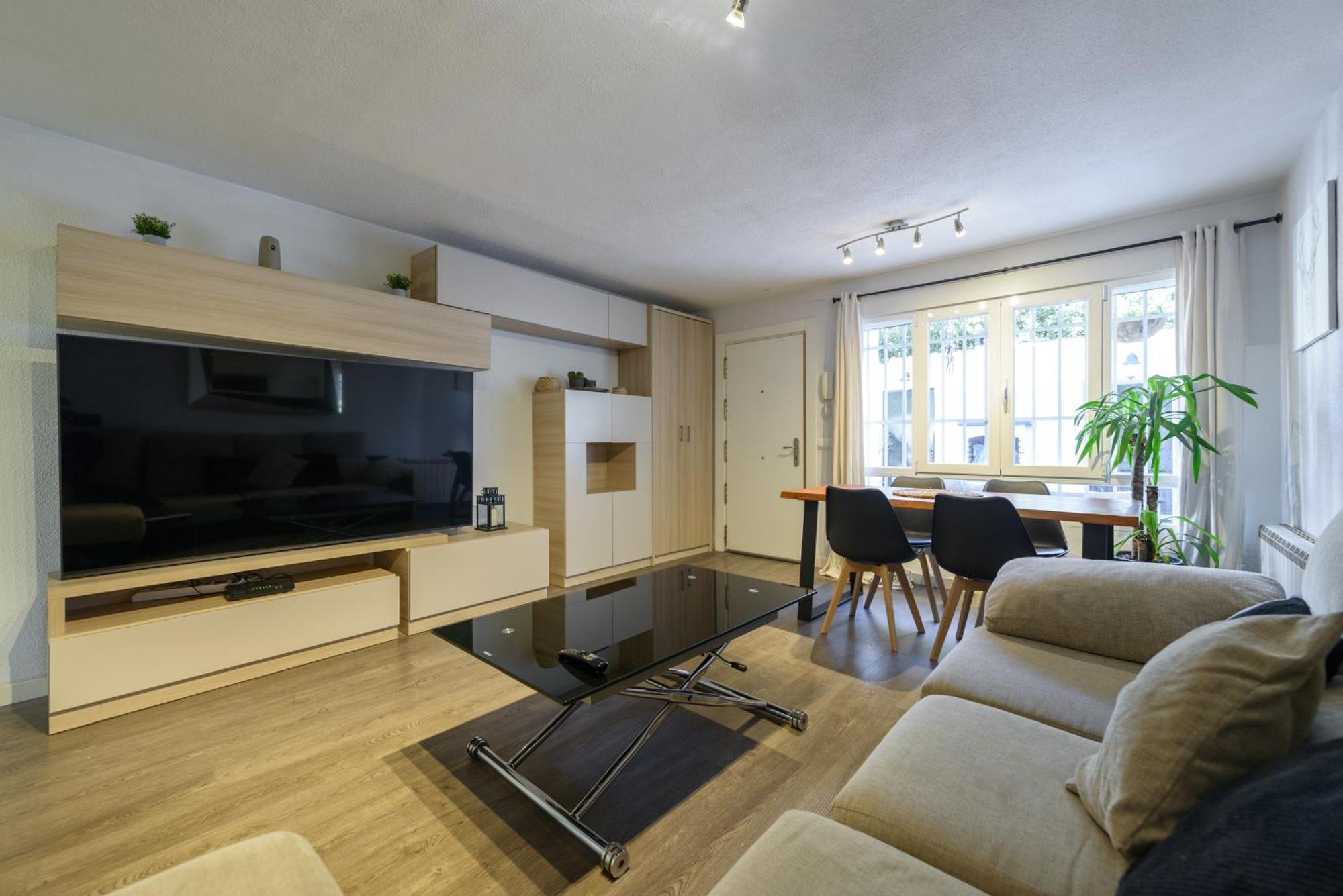 Sabadell Calle, Casa Familiar De 3 Dormitorios Con Terraza Junto Metro Fuencarral 마드리드 외부 사진