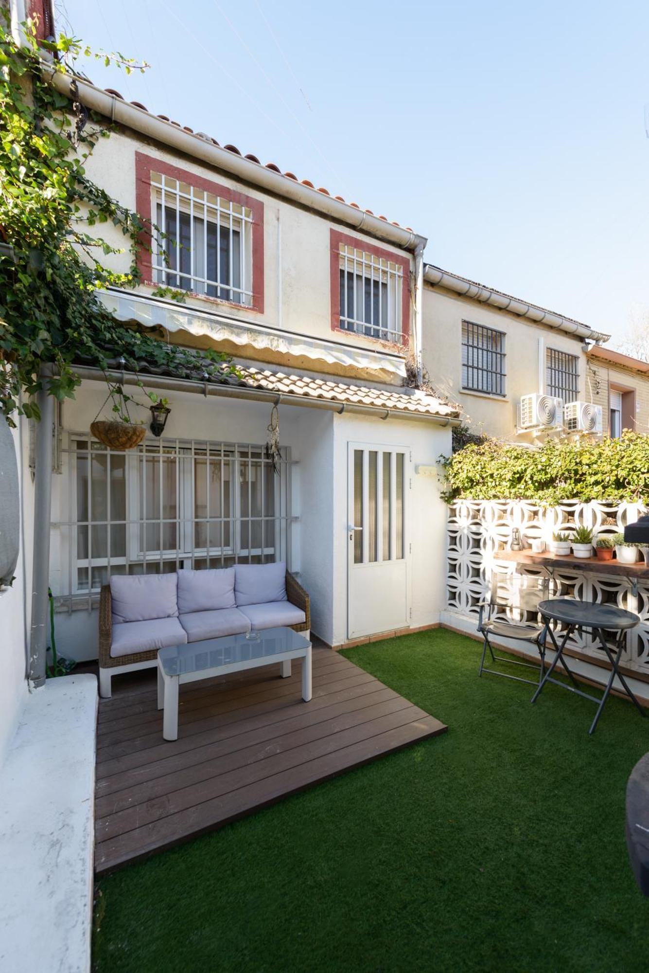 Sabadell Calle, Casa Familiar De 3 Dormitorios Con Terraza Junto Metro Fuencarral 마드리드 외부 사진